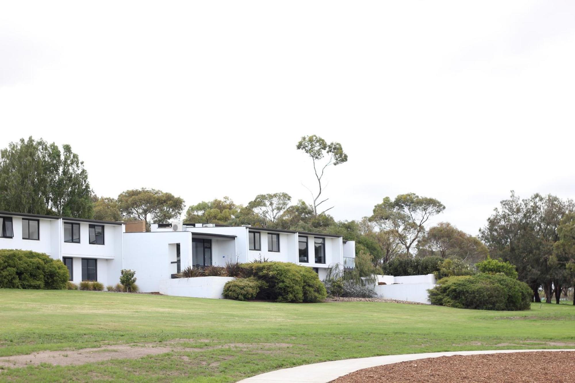 Waurn Ponds Estate Hotell Exteriör bild